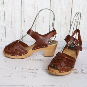 MIA Bety Wood Clogs Sandal Heels w/ Woven Leather Uppers Buckle Closure 37 / 6.5